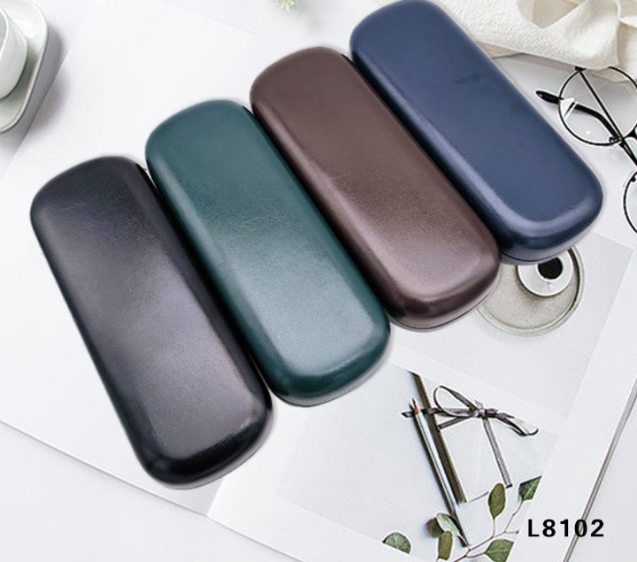 Case LA8102